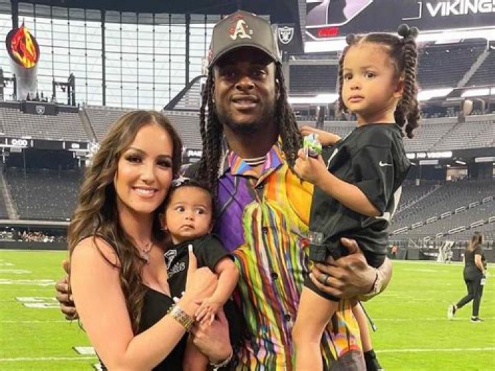 Davante Adams Bio, Age, Parents, Wife, Children, Net Worth