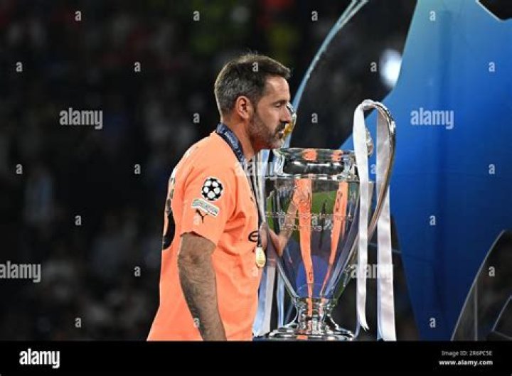 Did Scott Carson win a Champions League?