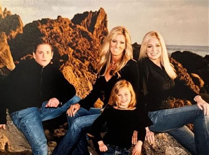Lauri Carleton Cause of Death, Age, Family, Net Worth