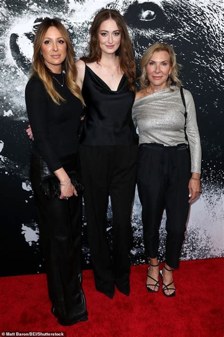 Ray Liotta's Sister: Meet Linda Liotta