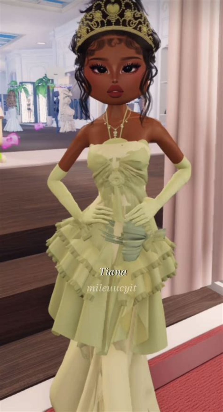 Toyin Lawani, The Real Fashionista – See Creative Outfits By Toyin Lawani